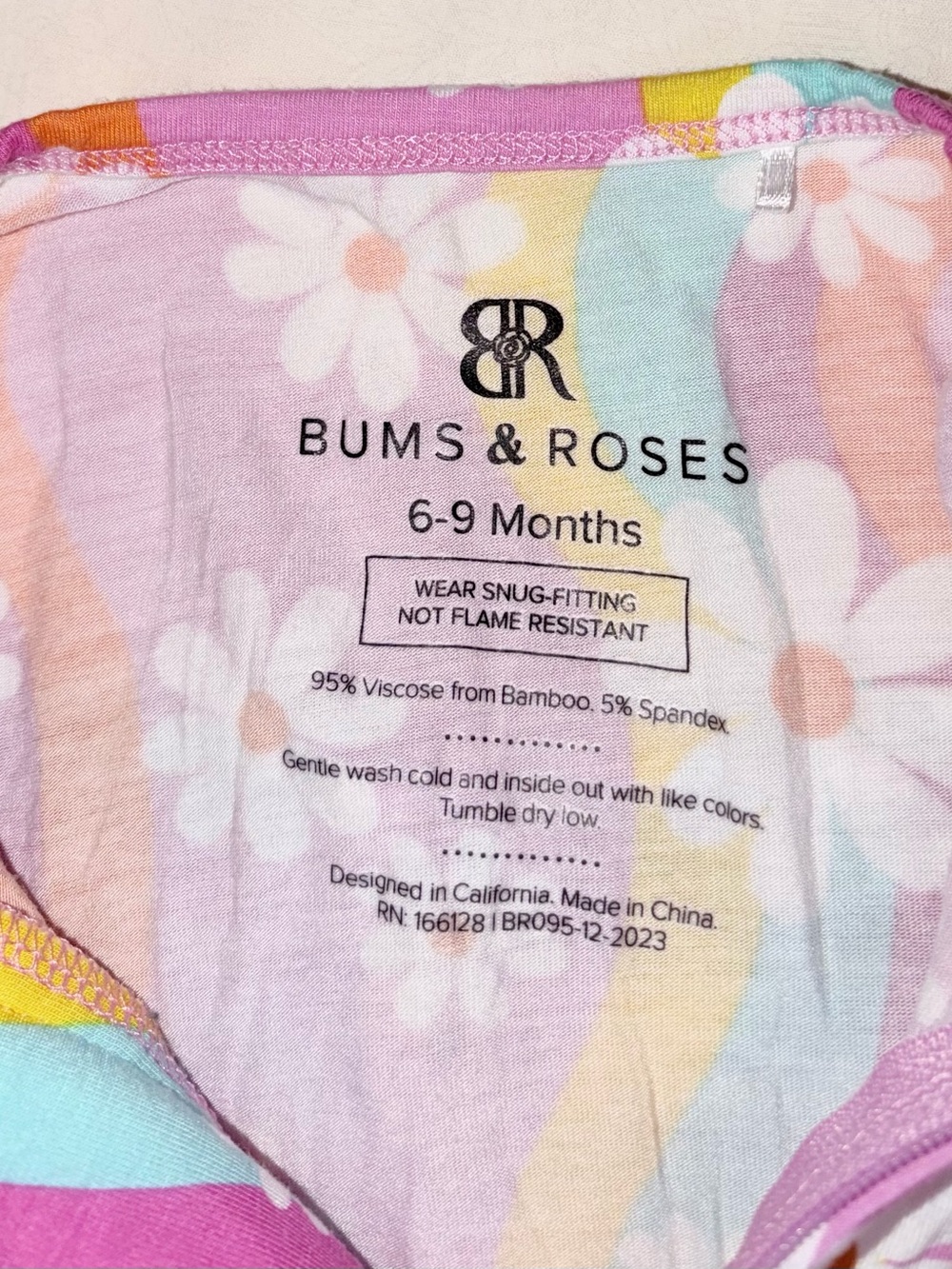 Posh Peanut, Bums&Roses One-Piece Pajama/Rompers Sz 6-9M - Picture 3 of 10
